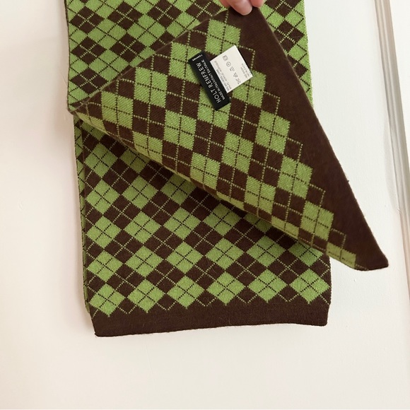 HOLT RENFREW Italian Green & Brown Wool Scarf - Picture 3 of 3